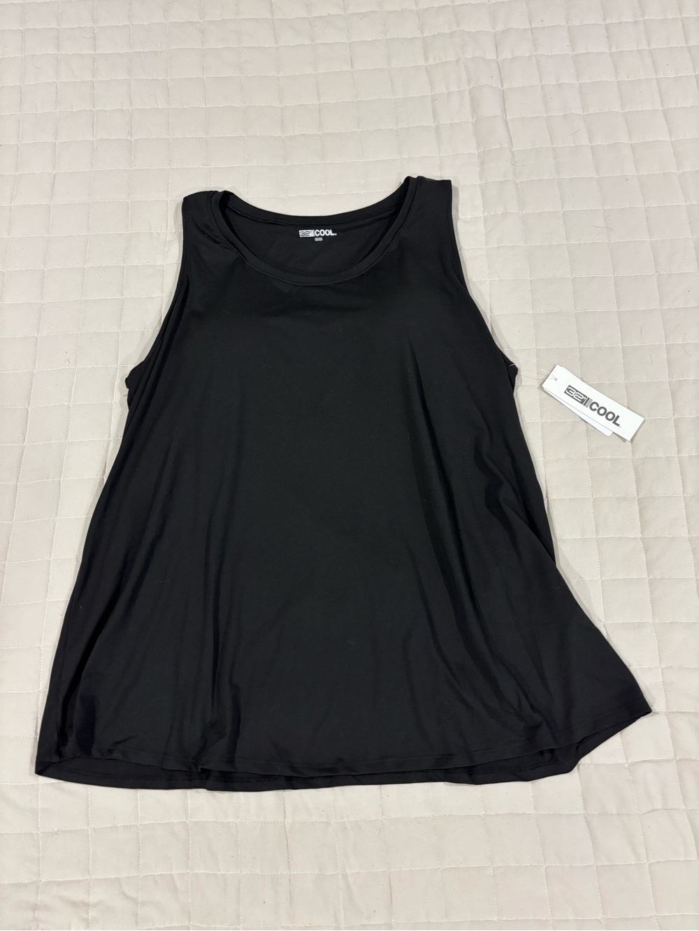 NWT 32 Degrees Cool Flowy Bra Tank Black XL Light Support Scoop Neck Relaxed Fit